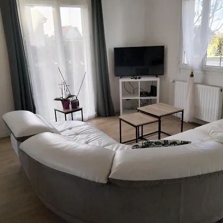 Maison Spacieuse Nyaraló