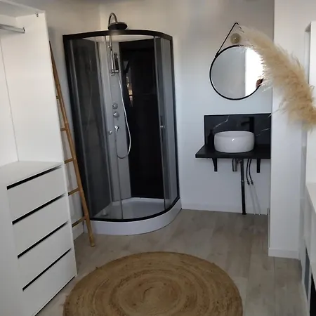 Maison Spacieuse Nyaraló *